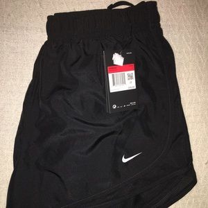 Black Nike Running Dri-fit Shorts L